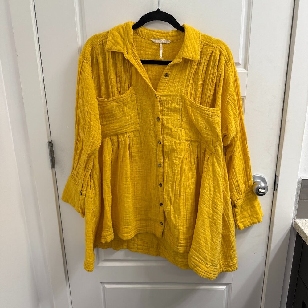 Free People The Voyager button Down tunic yellow oversized size XS